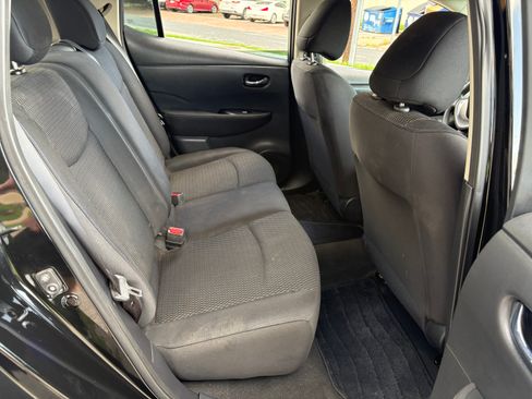 Used 2017 Nissan Leaf S w/ Charge Package image 9