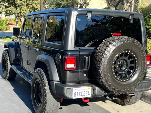 Used 2019 Jeep Wrangler Unlimited Sport S AWD/4WD image 6