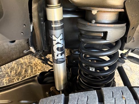 Used 2014 RAM 2500 Laramie w/ Convenience Group image 18