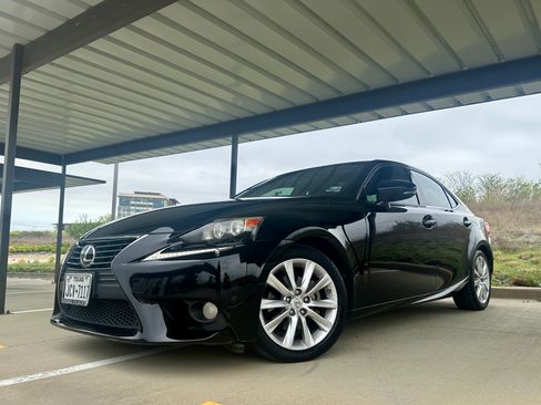 Used 2014 Lexus IS 250 AWD w/ Luxury Package w/Gray Wood image 2
