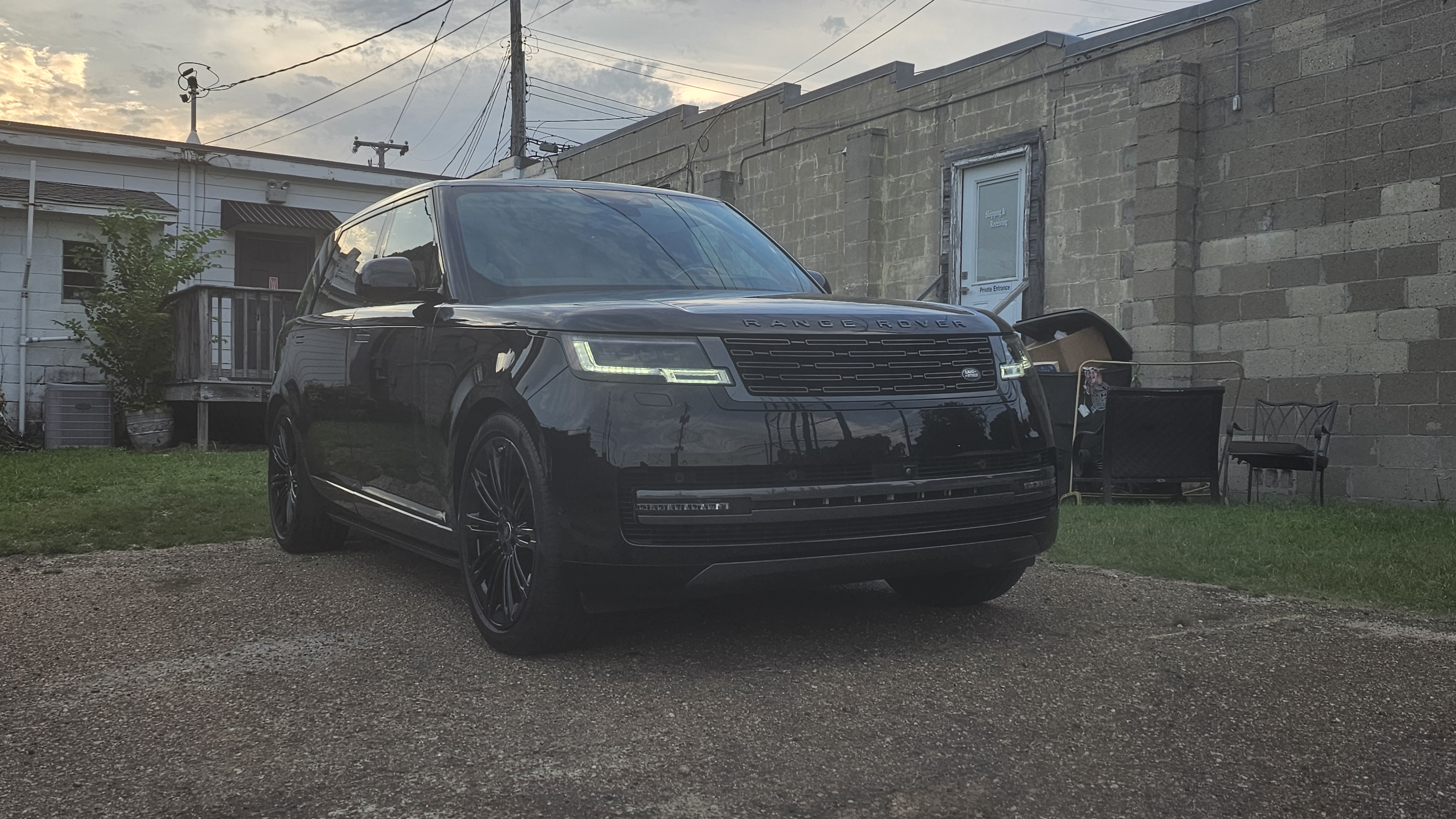 Used 2024 Land Rover Range Rover Long Wheelbase Autobiography AWD/4WD image 1