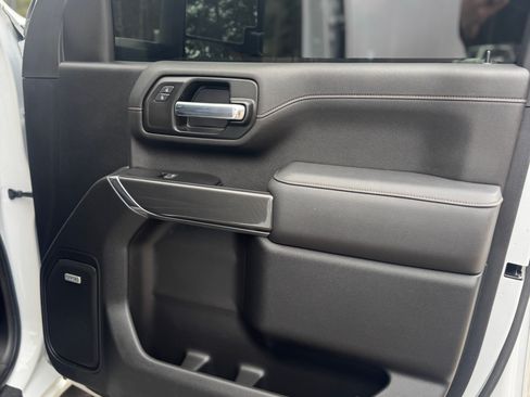 Used 2022 GMC Sierra 3500 AT4 w/ AT4 Preferred Package image 19