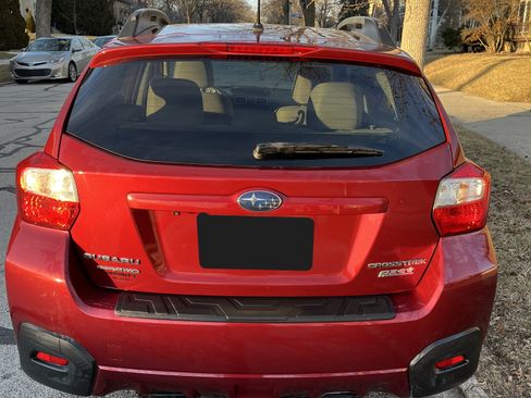 Used 2017 Subaru Crosstrek 2.0i Premium w/ Moonroof Package AWD/4WD image 16