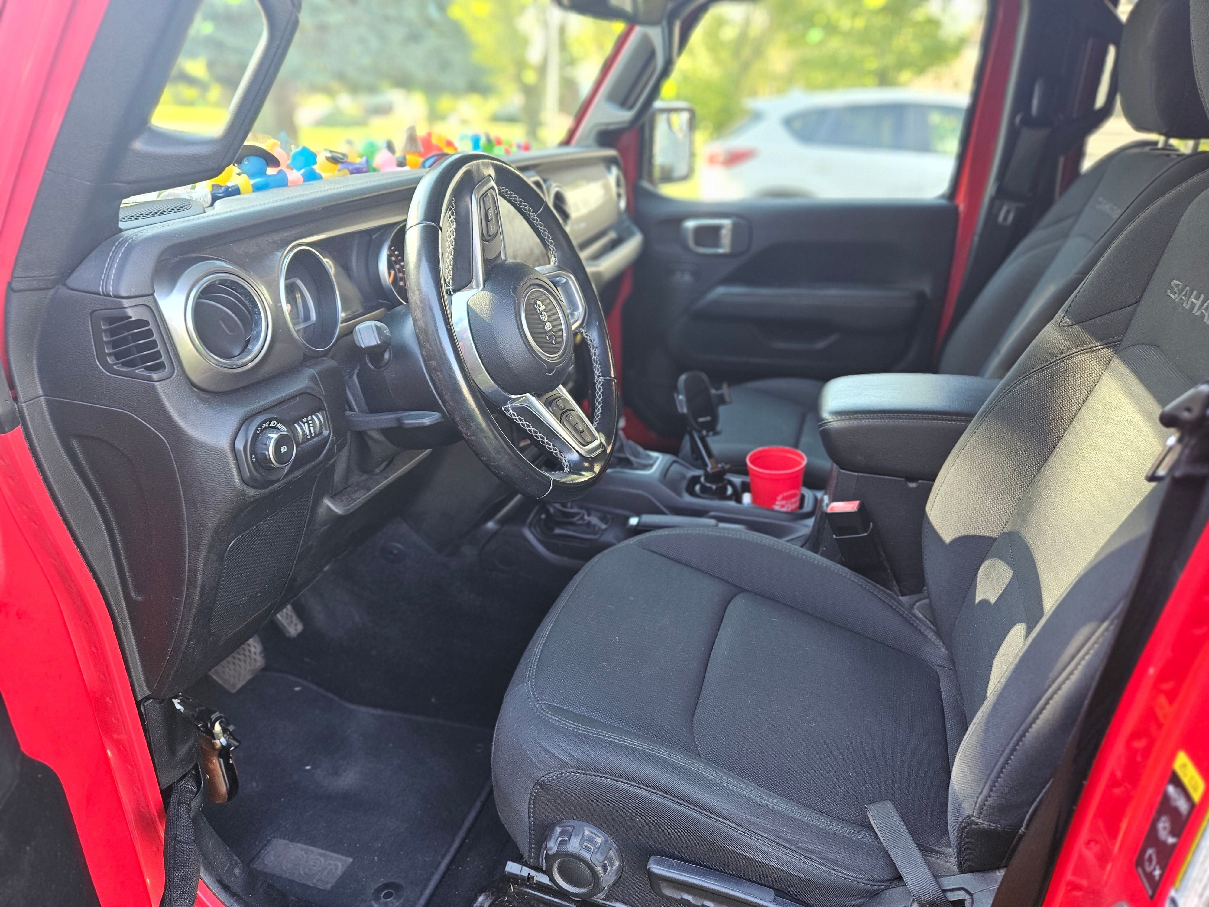 Used 2020 Jeep Wrangler Unlimited Sahara w/ Uconnect 4C Nav & Sound Group AWD/4WD image 12