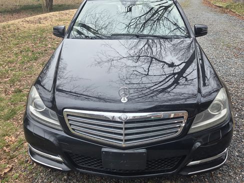 Used 2012 Mercedes-Benz C 300 4MATIC Sedan image 5