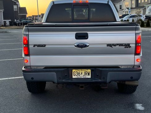 Used 2014 Ford F150 Raptor w/ Equipment Group 801A Luxury image 8