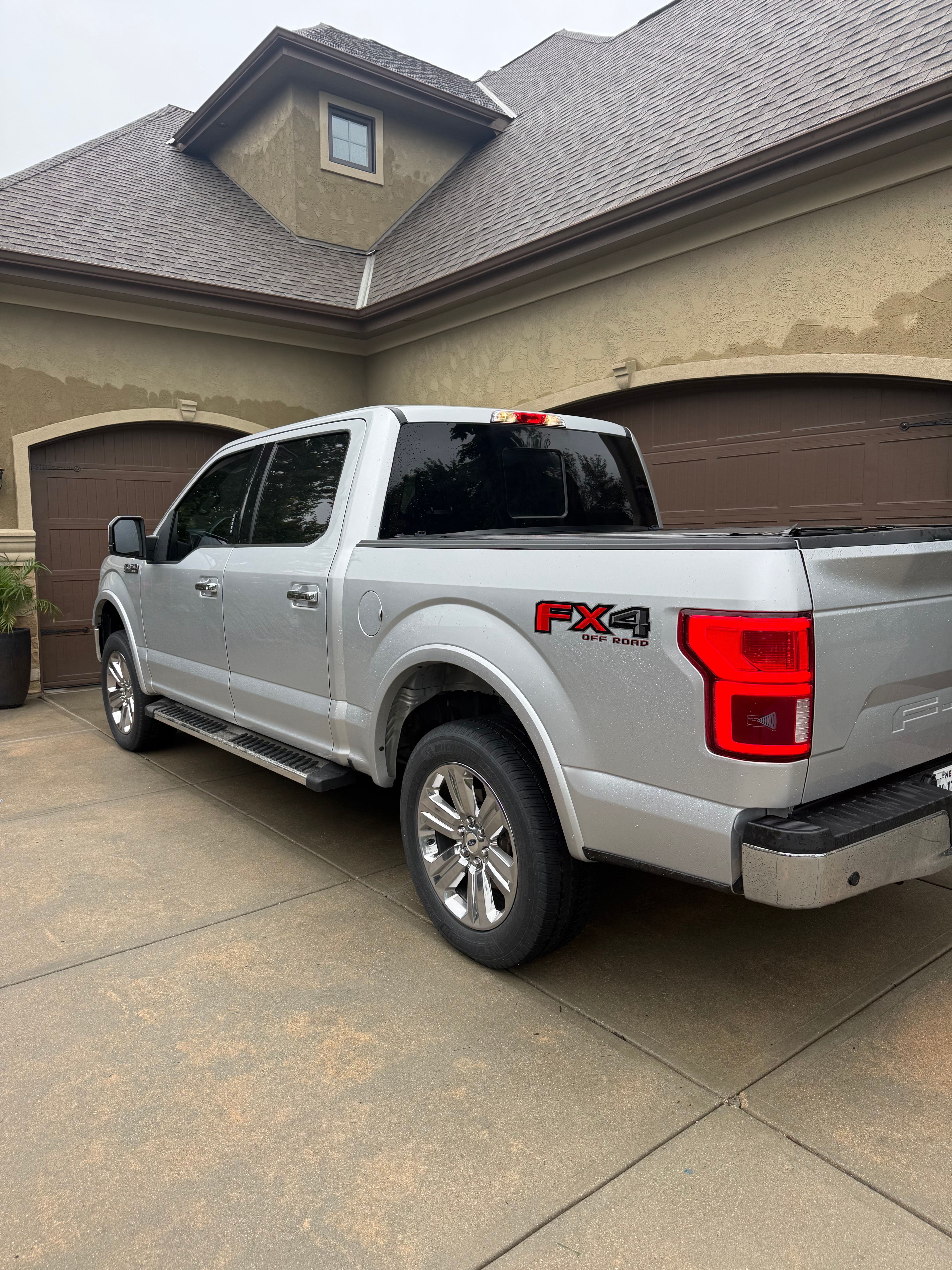 Used 2018 Ford F150 Lariat AWD/4WD image 4