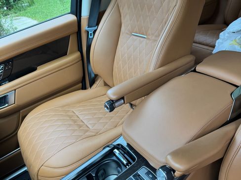 Used 2021 Land Rover Range Rover LWB SV Autobiography AWD/4WD image 14