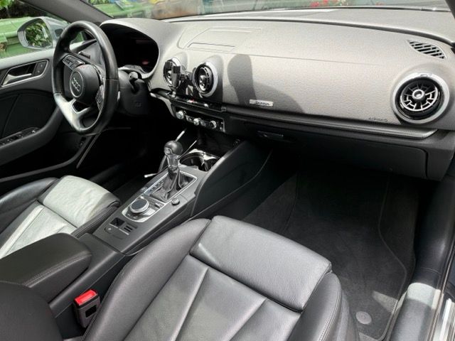 Used 2018 Audi A3 e-tron Premium Plus w/ Technology Package FWD image 9