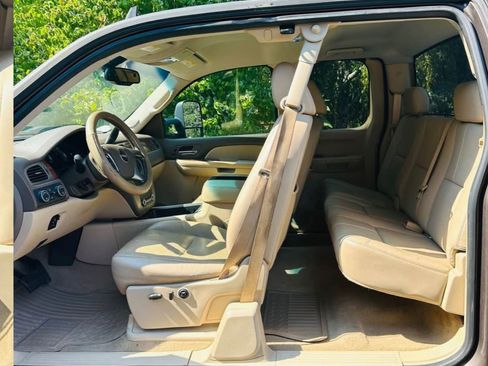 Used 2007 GMC Sierra 3500 SLT w/ Convenience Package image 10