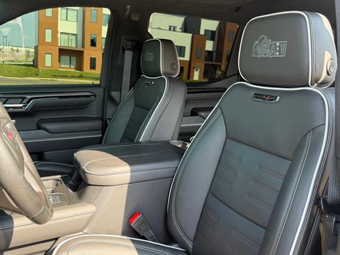 Used 2025 GMC Sierra 1500 AT4X w/ AT4X AEV Edition AWD/4WD image 28
