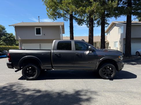 Used 2022 RAM 2500 Laramie image 5