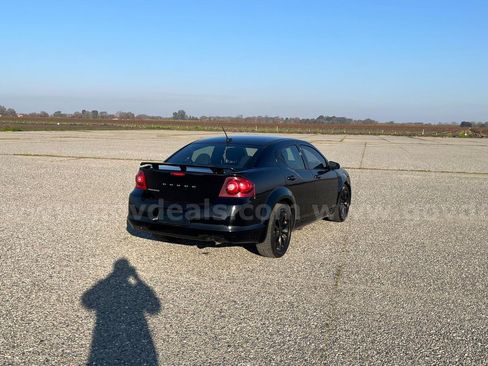 Used 2014 Dodge Avenger SE w/ Blacktop Package image 19