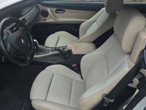 Used 2013 BMW 335i Convertible image 14