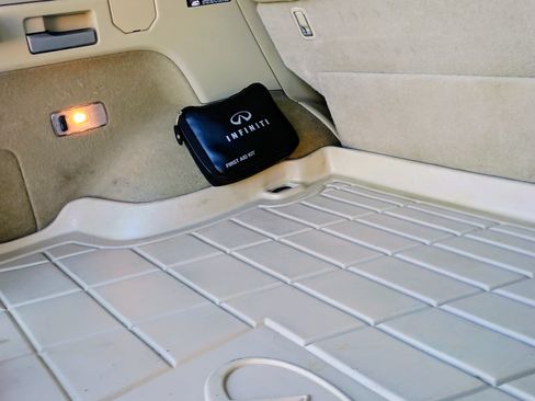 Used 2008 INFINITI FX35 2WD w/ Touring Pkg image 24