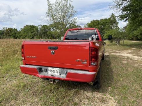 Used 2006 Dodge Ram 3500 Truck SLT image 6
