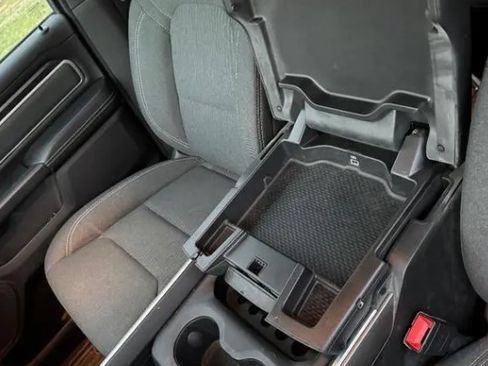 Used 2021 RAM 1500 Big Horn image 9