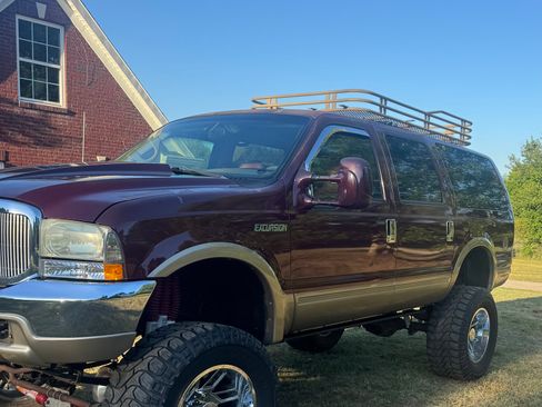 Used 2000 Ford Excursion Limited AWD/4WD image 5