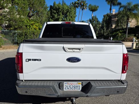 Used 2015 Ford F150 Lariat w/ Equipment Group 501A Mid image 9