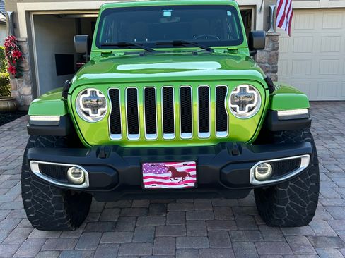 Used 2020 Jeep Wrangler Unlimited Sahara w/ Uconnect 4C Nav & Sound Group image 6