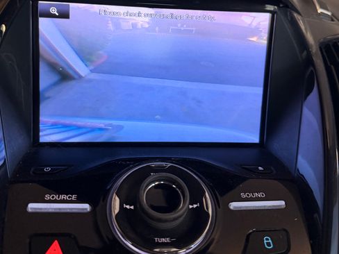 Used 2013 Ford C-MAX SEL FWD image 10