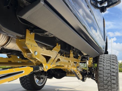 Used 2023 Ford F250 Lariat w/ Sport Appearance Package image 34