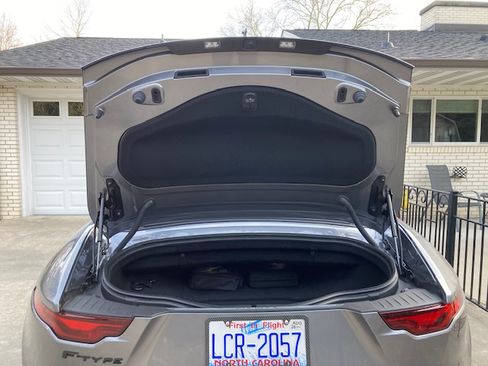 Used 2021 Jaguar F-TYPE Convertible image 22