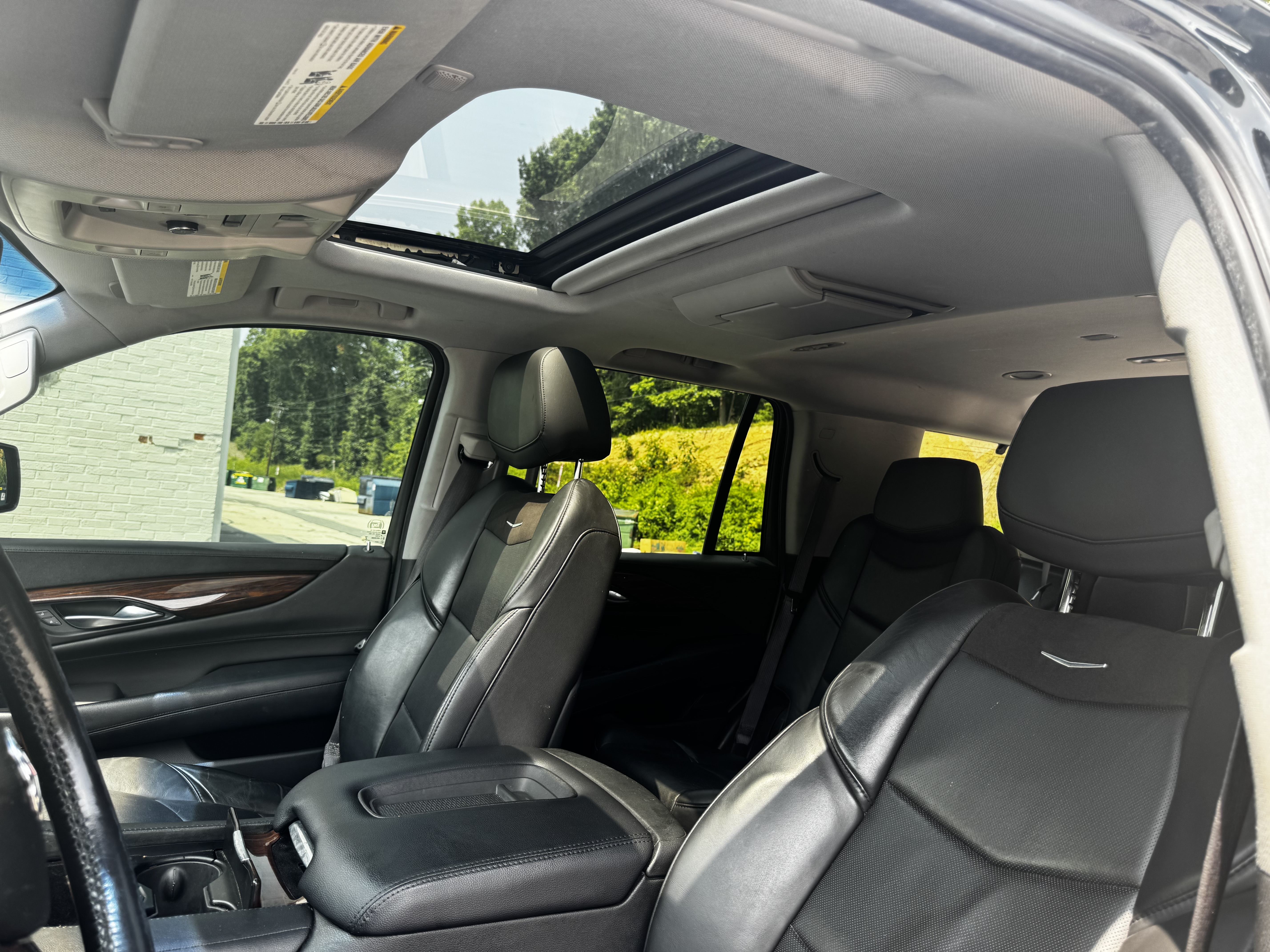 Used 2015 Cadillac Escalade Premium AWD/4WD image 8