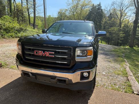 Used 2014 GMC Sierra 1500 SLT w/ All-Terrain Package AWD/4WD image 6