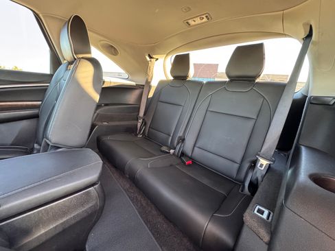 Used 2017 Acura MDX Sport Hybrid w/ Advance Pkg image 16