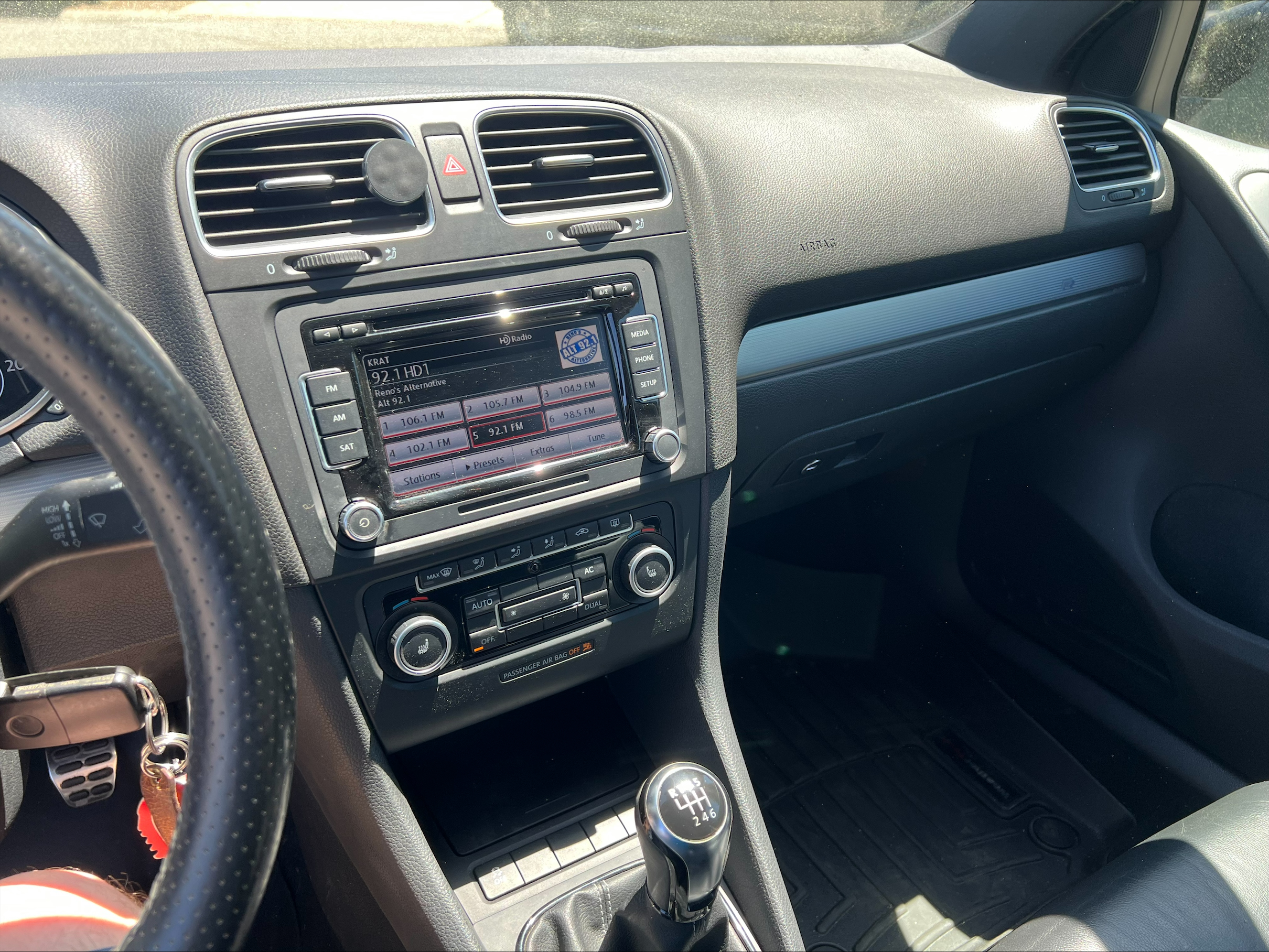 Used 2012 Volkswagen Golf R 2-Door AWD/4WD image 23