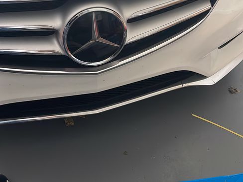 Used 2014 Mercedes-Benz E 350 Sedan image 1