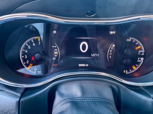 Used 2015 Jeep Grand Cherokee Limited image 16