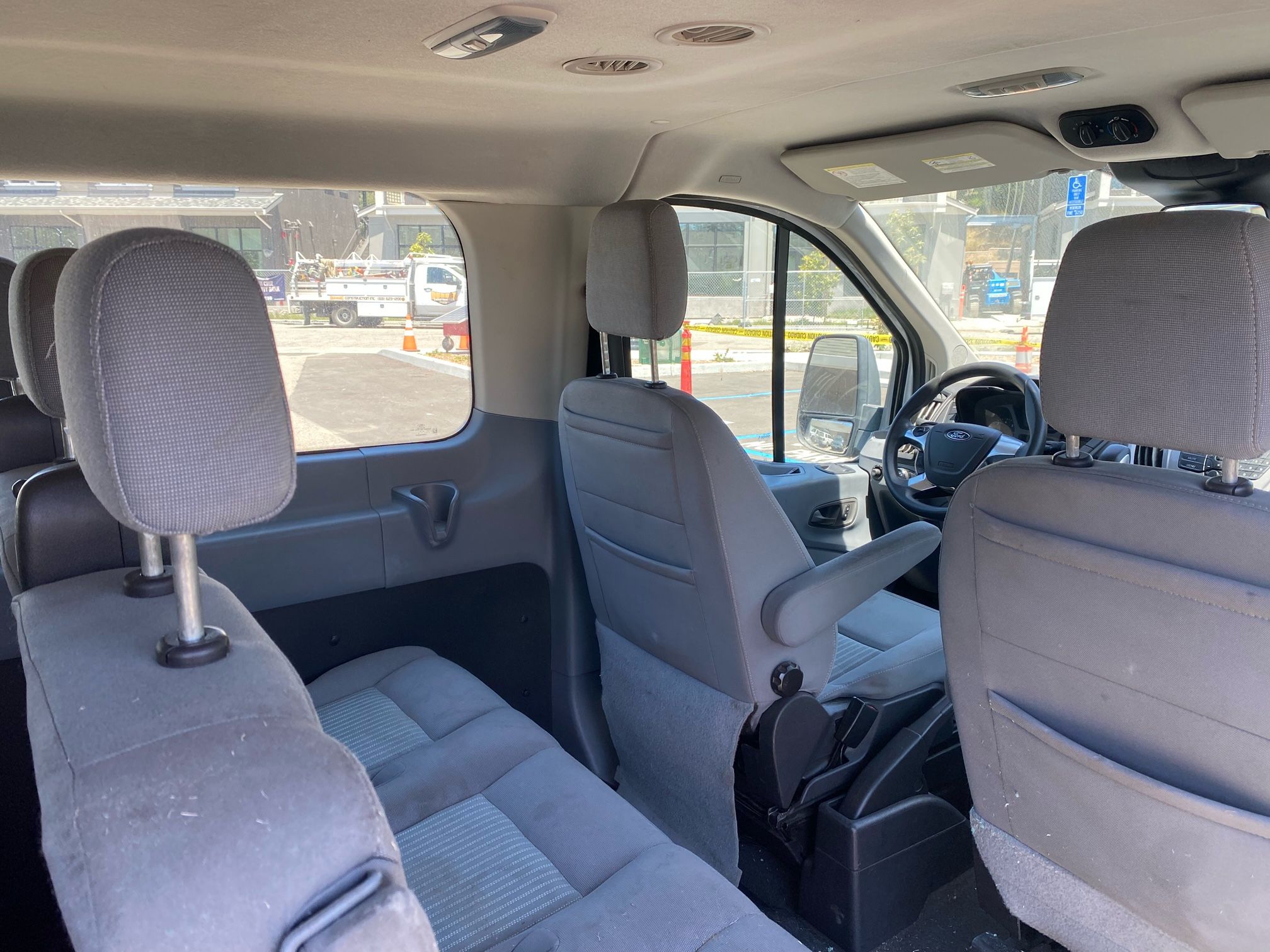 Used 2017 Ford Transit 350 XLT RWD image 9