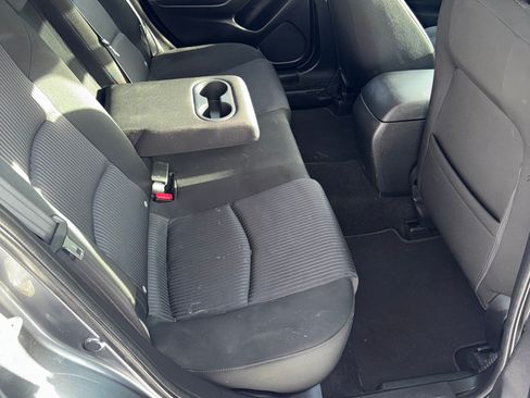 Used 2014 MAZDA MAZDA3 i Touring w/ Technology Package image 21