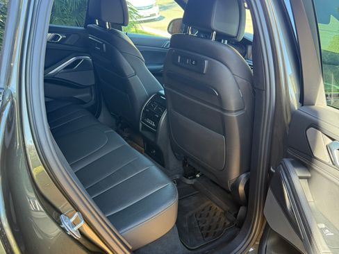 Used 2020 BMW X6 xDrive40i w/ M Sport Package image 14