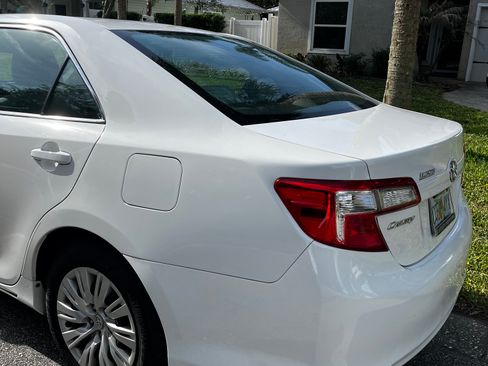 Used 2014 Toyota Camry LE FWD image 5