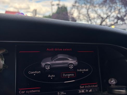 Used 2013 Audi RS 5 Coupe w/ Audi MMI Navigation Plus Pkg AWD/4WD image 11