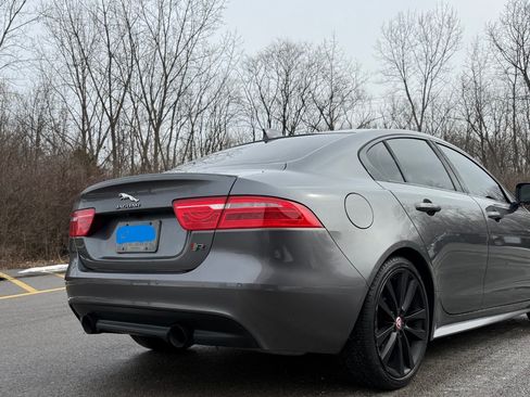 Used 2017 Jaguar XE R-Sport image 4