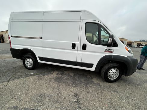 Used 2018 RAM ProMaster 2500 image 1