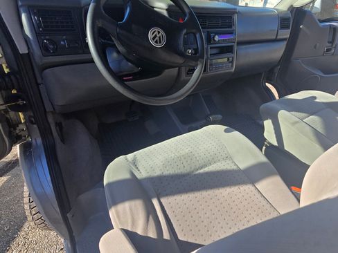 Used 2000 Volkswagen Eurovan MV image 14