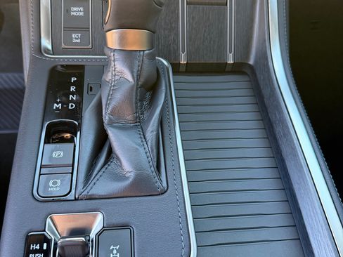 Used 2026 Lexus GX 550 w/ Accessory Package (2T) image 21