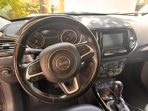 Used 2020 Jeep Compass Latitude image 14