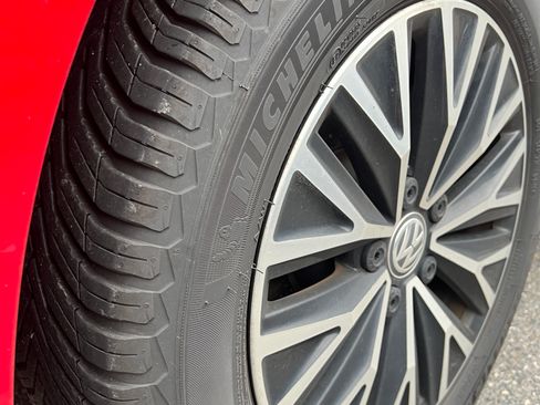 Used 2019 Volkswagen Jetta SE image 28