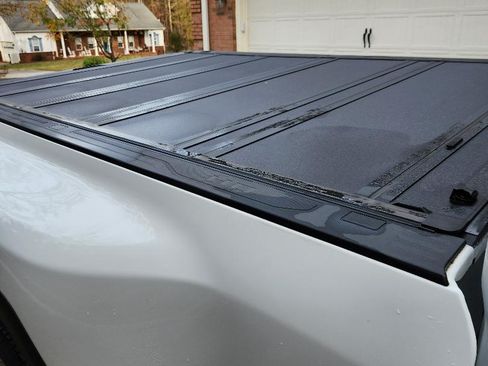 Used 2022 GMC Sierra 3500 SLT w/ SLT Premium Package image 5