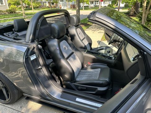 Used 2013 Ford Mustang GT Premium RWD image 10