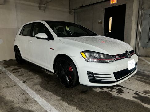 Used 2016 Volkswagen GTI Autobahn w/ Lighting Package (SEL) image 14
