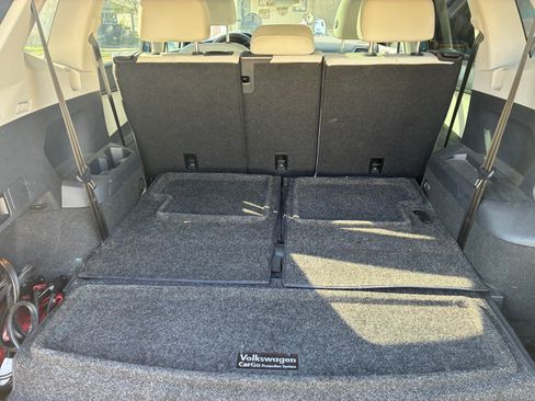 Used 2019 Volkswagen Tiguan SE image 13