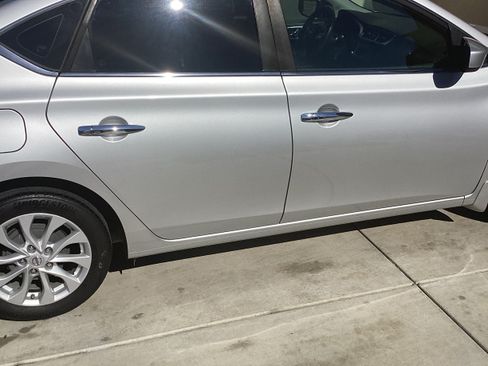 Used 2019 Nissan Sentra SV image 9