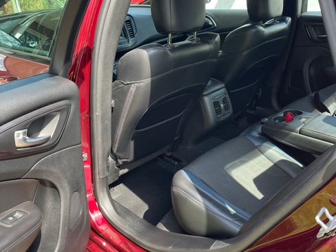 Used 2015 Chrysler 200 S w/ Comfort Group image 9